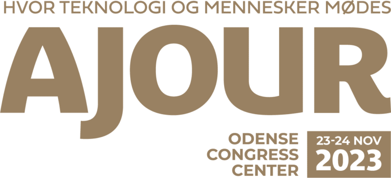 Logo for Ajour 2023 med teksten "HVOR TEKNOLOGI OG MENNESKER MØDES" øverst. Under denne tekst står "AJOUR" skrevet med store, fede bogstaver. Nederst til højre står der "ODENSE CONGRESS CENTER" og datoerne "23-24 NOV 2023". Farveskemaet er i en metallisk bronze eller guld.